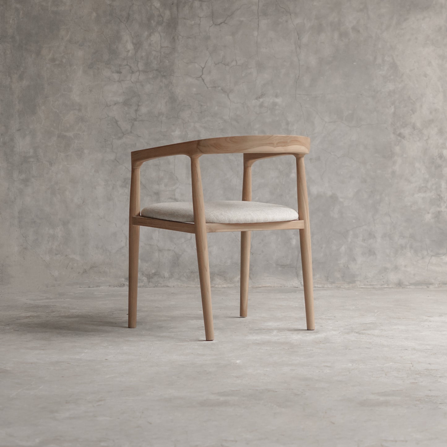 Isky Chair