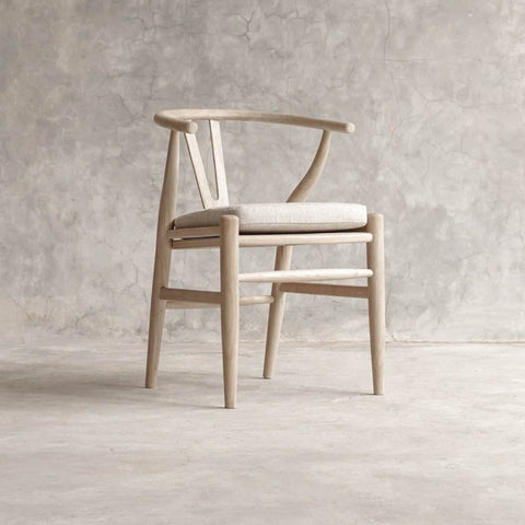 Wishbone Chair 2024