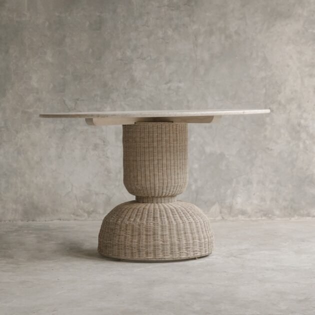 Cliff Dining Table